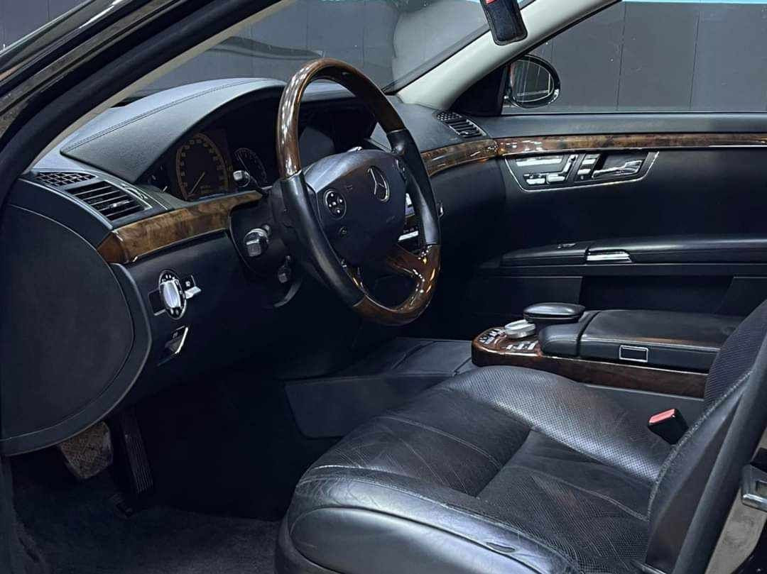 سلام عليكم مارسدس 500s موديل 2007 ادوات مكفوله مكان بغداد ماشيه ١١٢ الف ***********
