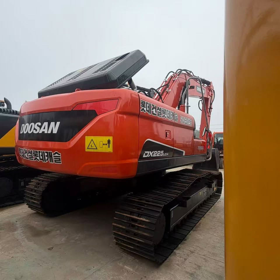 حفارة DOOSAN DX225 2024🔥

عداد 302 ساعة عمل 

للتواصل ***********
