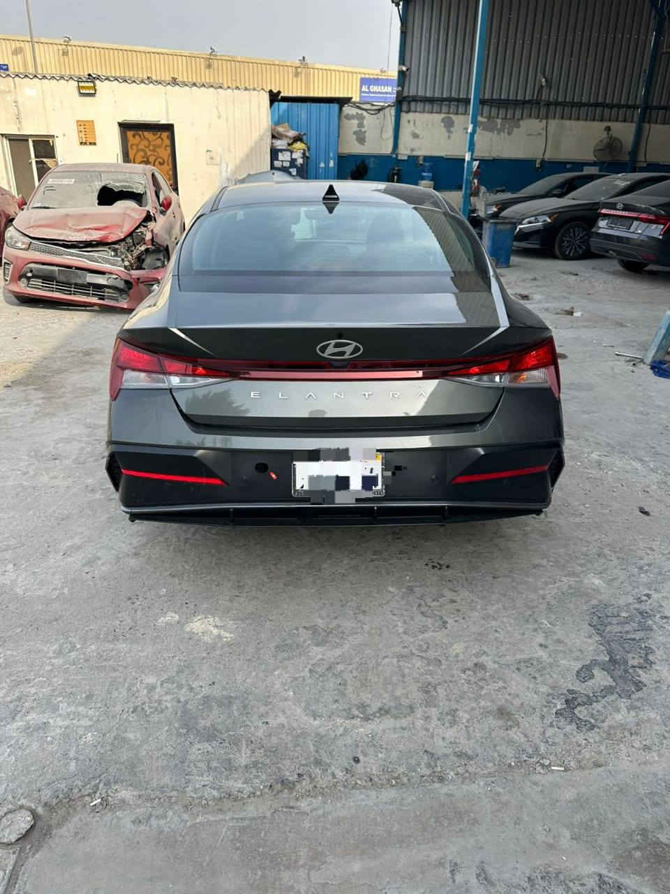 سلام عليكم النترا موديل ٢٤ سياره عله وظع لشركه ماشيه ١٤ الف وارد كوري ظررهه كلش بصيط سياره فول مواصفات سياره جديده ستخدام شخصي وشراي يتصل على رقم *********** مكانه سماوه وانه خادم
