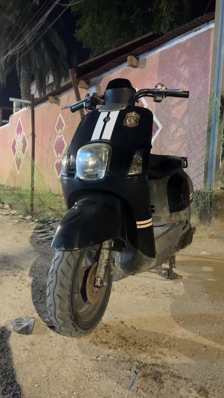 سلام عليكم دراجه ماكس بوليس للبيع دراجه نضيفه صارلها سبوع من طالع من الوكيل بوشه 55 بلاد كزوز رياضي سلف رياضي وياله بلاديه زوج تايرات باتري جديد  شيال رياضي دراجه غراضها كلها جديده الدراجه بس يرادله بستم
عنواني ابو الخصيب.
***********
الشراي خاص
