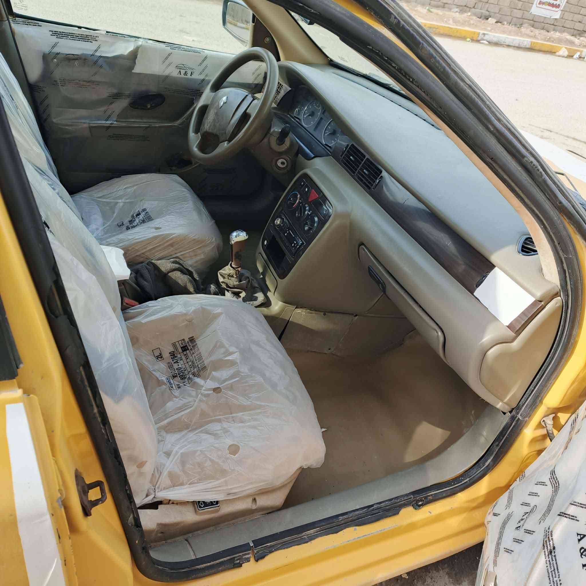 السلام عليكم سيارة للبيع نوع سمند موديل 2011السعر 《15》ورقه وبيه مجال وسيارة موجود في محافظة واسط مكينه وكير خير من الله تخم تاير جديد باتري جدي وكهرباء كله شغل سنويه منتهي ٢٠٢٢ بيع كوم حديد اتكفلك سرق وعشاير ومااندل صاحبه وسيارة ونتصل على هذ رقم موبايل مكلف بالنشر ملاحظه سيارة شغله 
***********\\\
