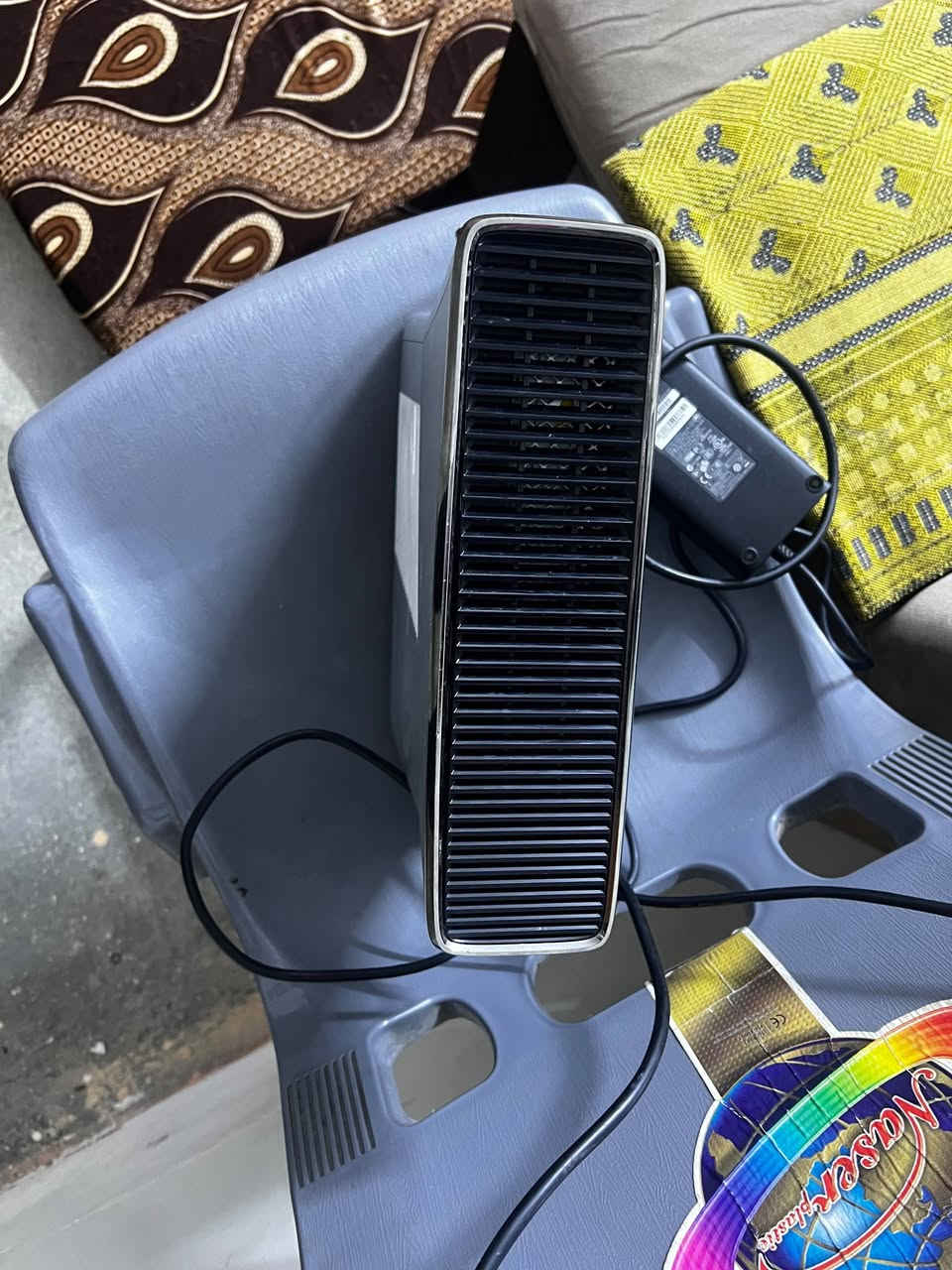 السلام عليكم
Xbox360
نسخة الباندا
عدد جوستك(2)
الهارد250
عدد الألعاب داخل الخزن150لعبة
نظام لمس 
اي خلل مابي 
تفحص مع الضمان 
السعر 135الف 
تواصل ***********
