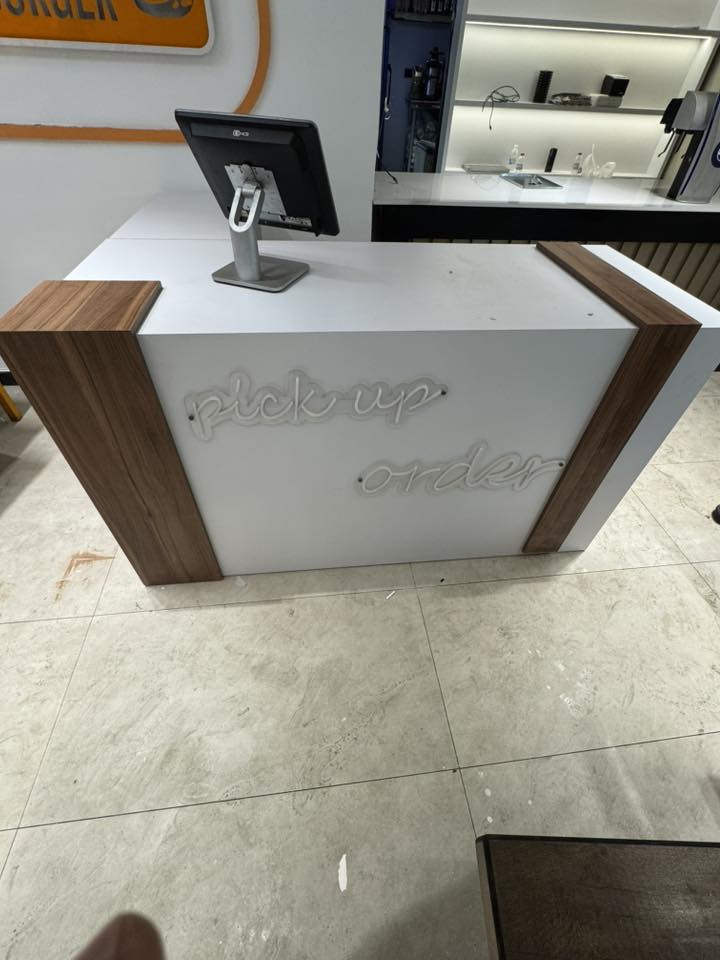 كاشير غير مستعمل اللبيع الوزيريه ***********
