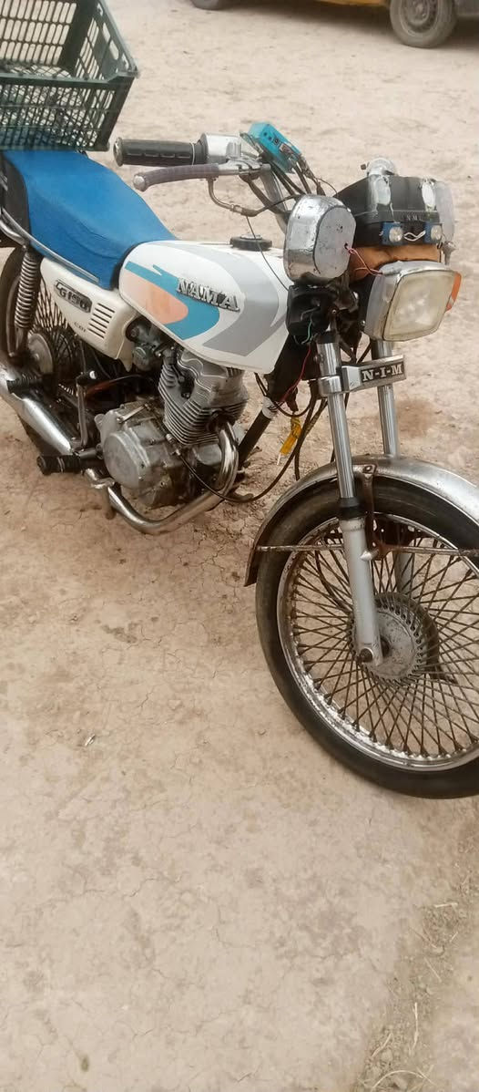 دراجه للبيع وراق صولي سعر275وبيهه مجال الاتصال عرقم
‏‪***********‬‏
