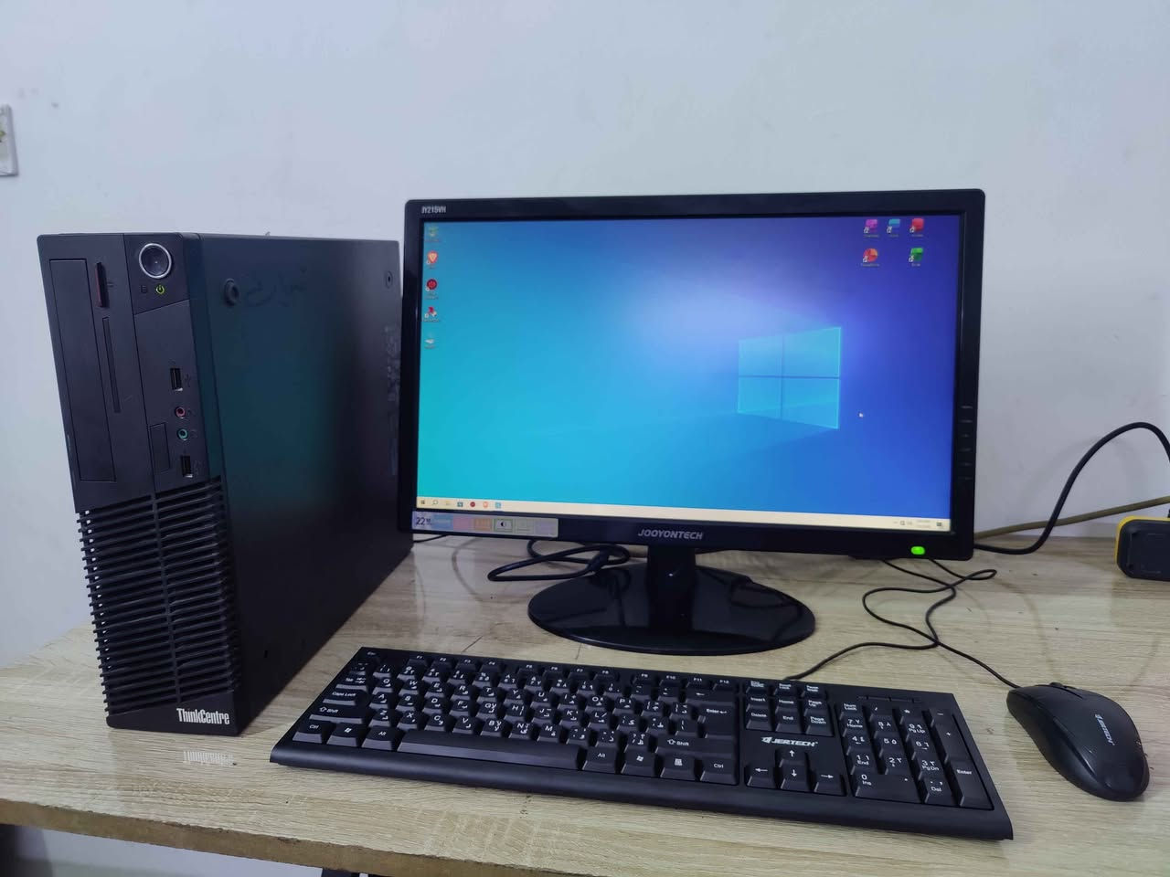 💻 كمبيوتر كامل وجاهز للعمل والدراسة 💻

✅ أداء ممتاز واعتمادية عالية
🔇 هادئ جداً وصوته معدوم
🪟 ويندوز 10 مفعل مع حزمة Microsoft Office مفعلة وجاهزة للاستخدام
🔌مع كامل الملحقات

💰 السعر: 185 ألف دينار فقط 

📩 للتفاصيل والاستفسار يرجى مراسلة الصفحة.

🚚 يتوفر توصيل  إلى جميع محافظات العراق بسعر -10 الاف دينار-

📱 أو التواصل عبر واتساب على الأرقام التالية:
***********
او 
*********** بغداد, العراق
