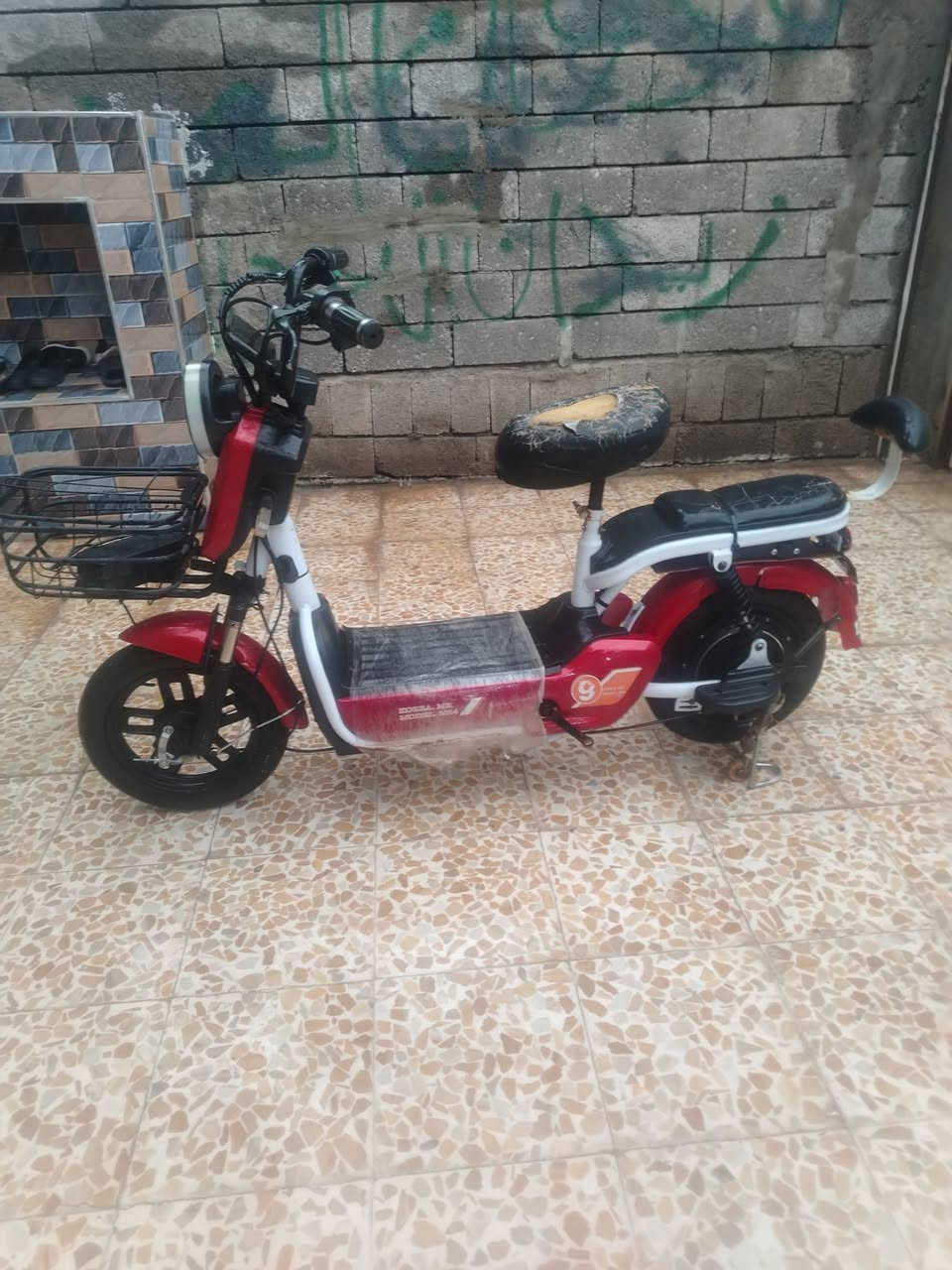 السلام عليكم ماطور شحن اربع نمر شغله باتريات شرد اشاير لايتات شغاله حي الشيماء ***********
