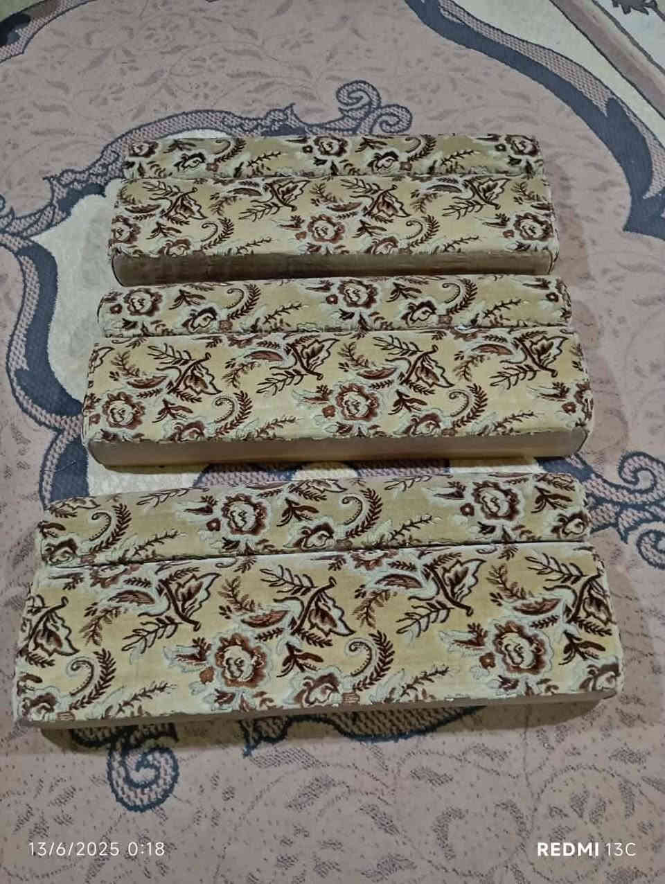 سلا عليكم
ديوان للبيع كويتي الصلي
28مسند ضهر
و10تكيات
ملاحضه ما وياه فراش  فقط مسند ضهر وتكيات مكاني ناصريه شطره السعر 300وبيه مجال واتساب /او اتصال ***********
