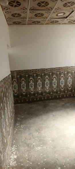 سلام عليكم بيت 50 متر  طابقين بلنداء شارع 60 الثاني مقابيل مجمع لاميرات
الطابق لاول 
مطبخ 
واستقبال 
وصاله من ضمنها الدراج
وصحيات 
الطابق الثاني 
غرفه نوم 
وصاله 
ومكشوفه 
لارضيه بورسلين 
الجدران سيراميك بيت نضيف السقف عكاده كله سقوف ثانوي السعر 40 اوبيه مجال الانتصال  ***********
