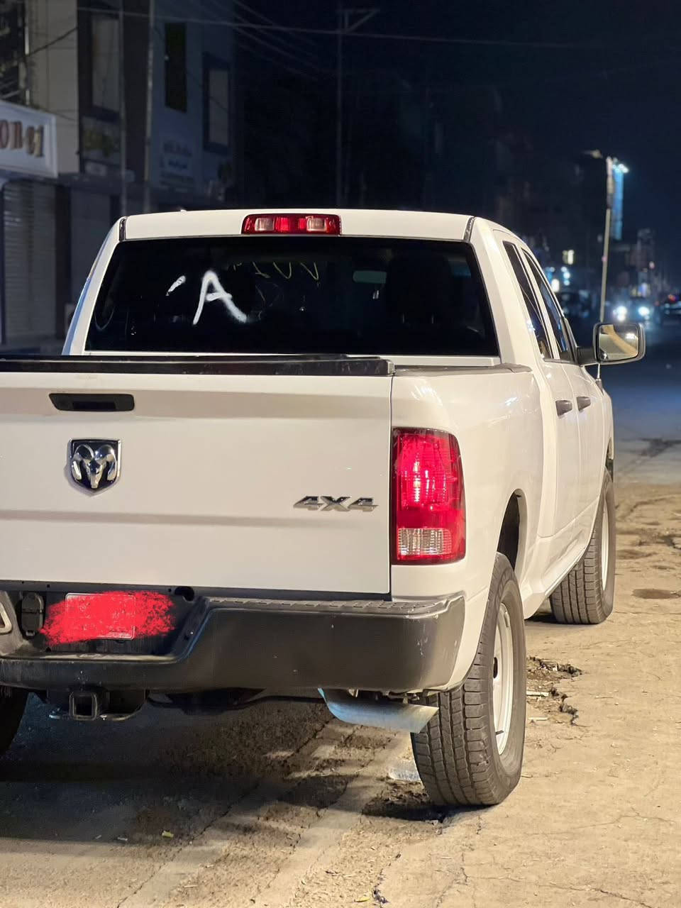 رام 2023 حادثه طخات مراوس بجيب لاريدو
***********
