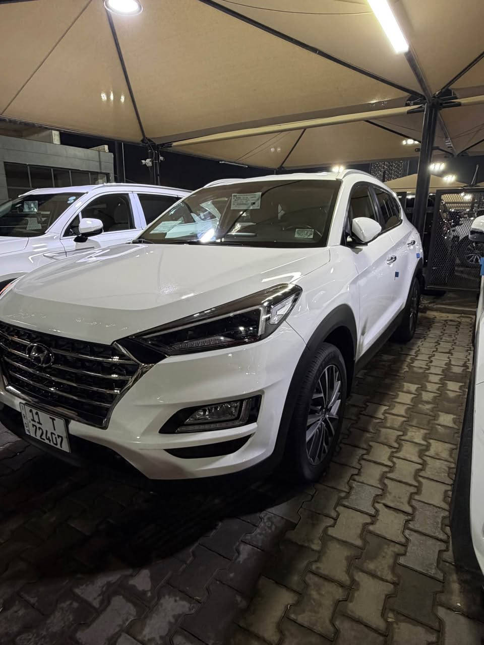 توسان خليجي الكاصد مكفوله محرك 2000 دوش فول مواصفات عده بنوراما بصمه كشنات كهربا لايت 5 عدسات زنون لد خلفي لد امامي ويل كروم مري شفط وترحيب مكفوله من صبغ وتبديل والشخوط فقط بارد قليل مقدار اقل شبر بلجنطه لباقي كفاله ماشيه 78 حقيقي مابيه اي نقص رقم بغداد بسمي مكانه كربلا السعر 213 وبيه مجال للشراي للستفسار *********** كربلاء, العراق
