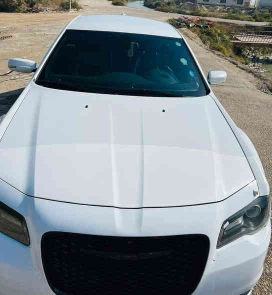 السلام عليكم أوباما كرايسلر
2021 اصل  مواصفات S حساسات امامي وخلفي 
 كفاله من الحادث والفتح والتبديل فقط جاملغ صبع
 ماشيه 90 الف
السعر 275 وبيه مجال حق الجيه
رقم الهاتف ***********
