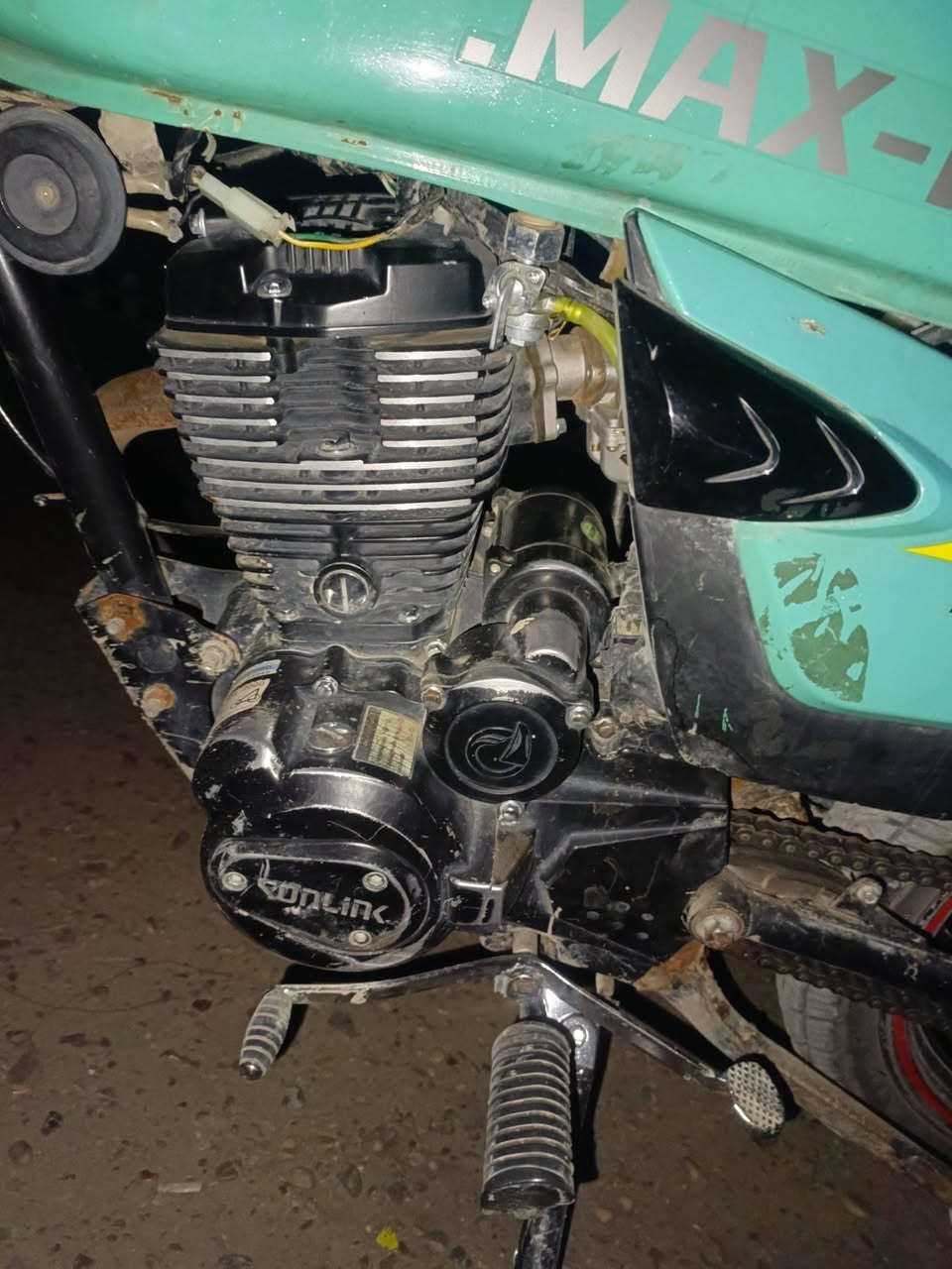 سلام عليكم دراجه موديل 24 اوراق أصولي مكينه ما مفتوحه سعر 550 وبيها مجال *********** واتساب
