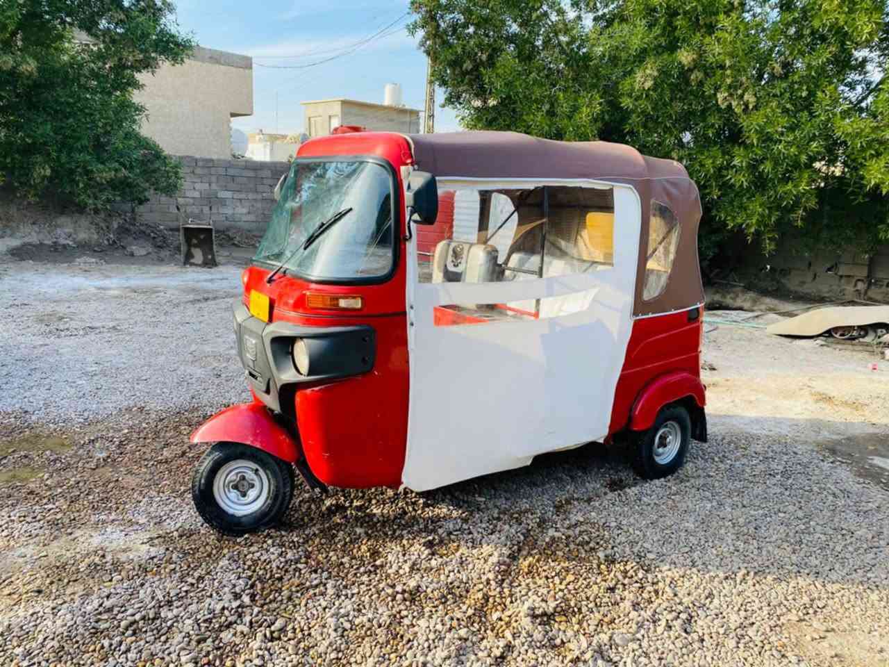 لام عليكم شباب تكتك ٢١كفاله عامه ما عده طخه بل صفحه محرك كفاله رقم بغداد شراي اتصل مو شراي لتتصل وتعبني 

***********
