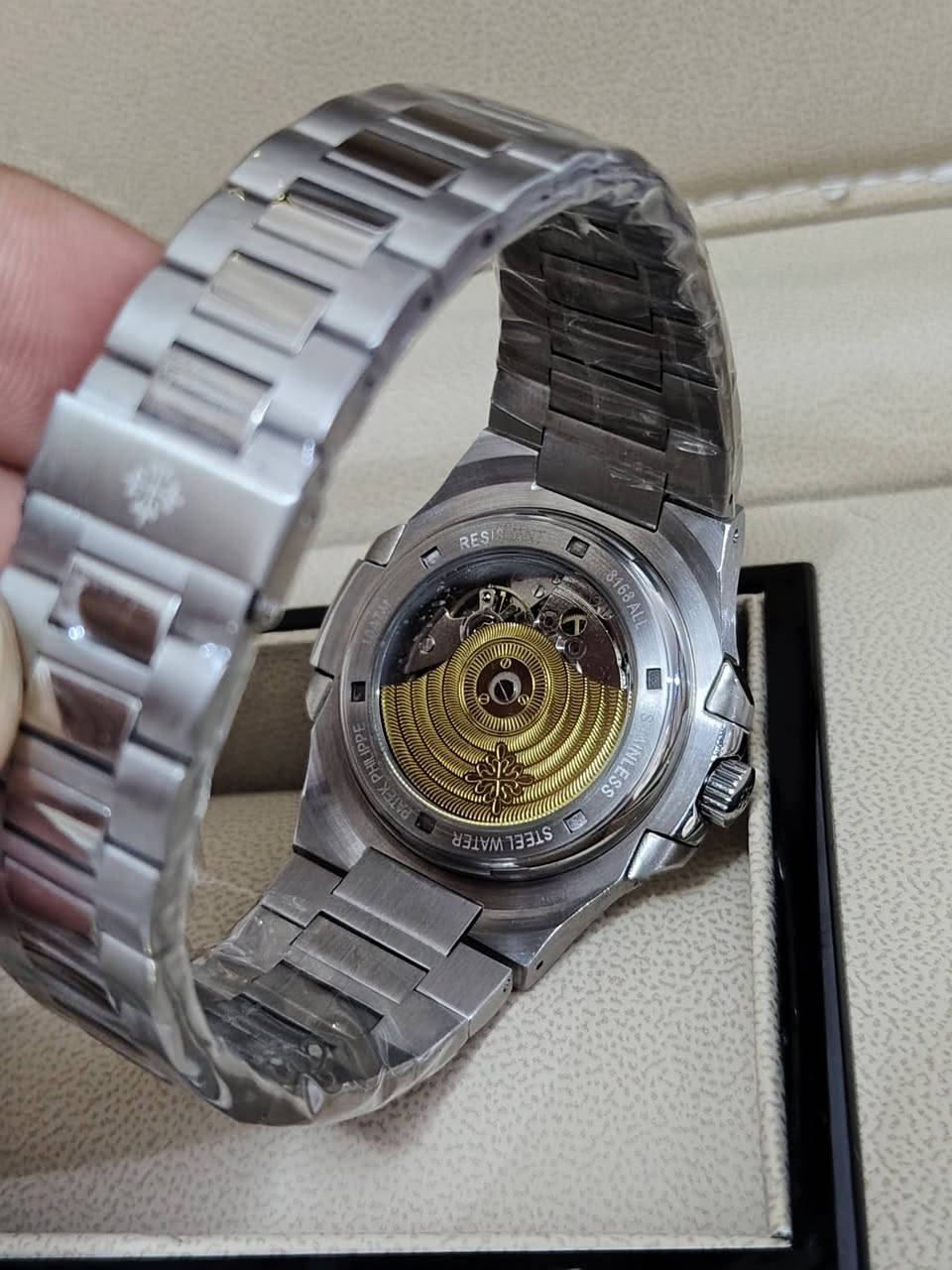 Patek phillippe Nautilus
ماستر كوالتي اوتماتيك


**إذا كنت صاحب هذا الإعلان وتريد حذفه لأي سبب، رجاءا أرسل رسالة إلى الدعم الفني**