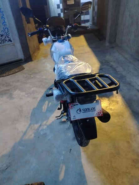 مكلف بالنشر 
سلام عليكم اخوان دراجه ماكس سولنك موديل 2025 زيرو  محرك 200 بدون اوراق شاشه الكترونيه.  
سعر دراجه مليون و 300 الف وبيهه مجال بسيط لاستفسار لصاحب دراجه رقمه. 
*********** ابو رسل
