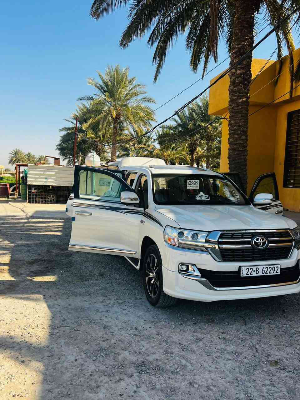 للبيع لاندكروز 20 ساز
رقم اربيل بسمي شخصينآ ماشيه 72 فتحه كامره حساس 
محرك 6V مكفوله فقط بارد قليل خشم الجاملقالايسر مال سايق تخم تاير   السعر 490وبيها مجال سياره جديده 
وكلش حلوة مال جناي وبلخير على الي صير من نصيبة
بيع مستعجل مكانا حله جبله 
داخل مغلف تحويل مباشر ***********
