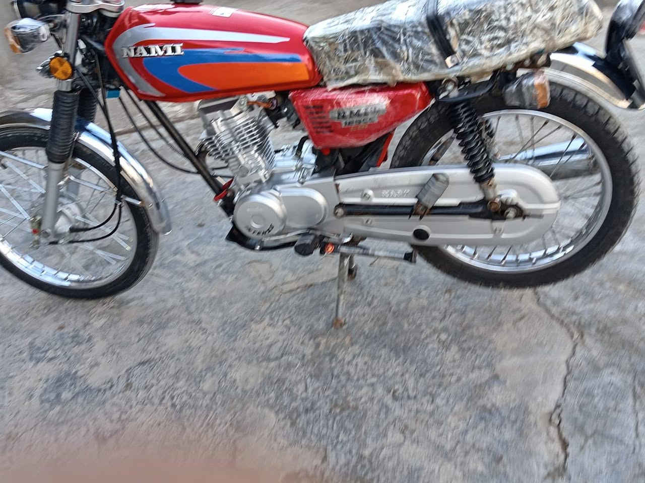 دراجه انتنس بدون اوراق
مكفوله كفاله عامه دوله وعشائر
الشراي يتصل ع  الرقم ***********
