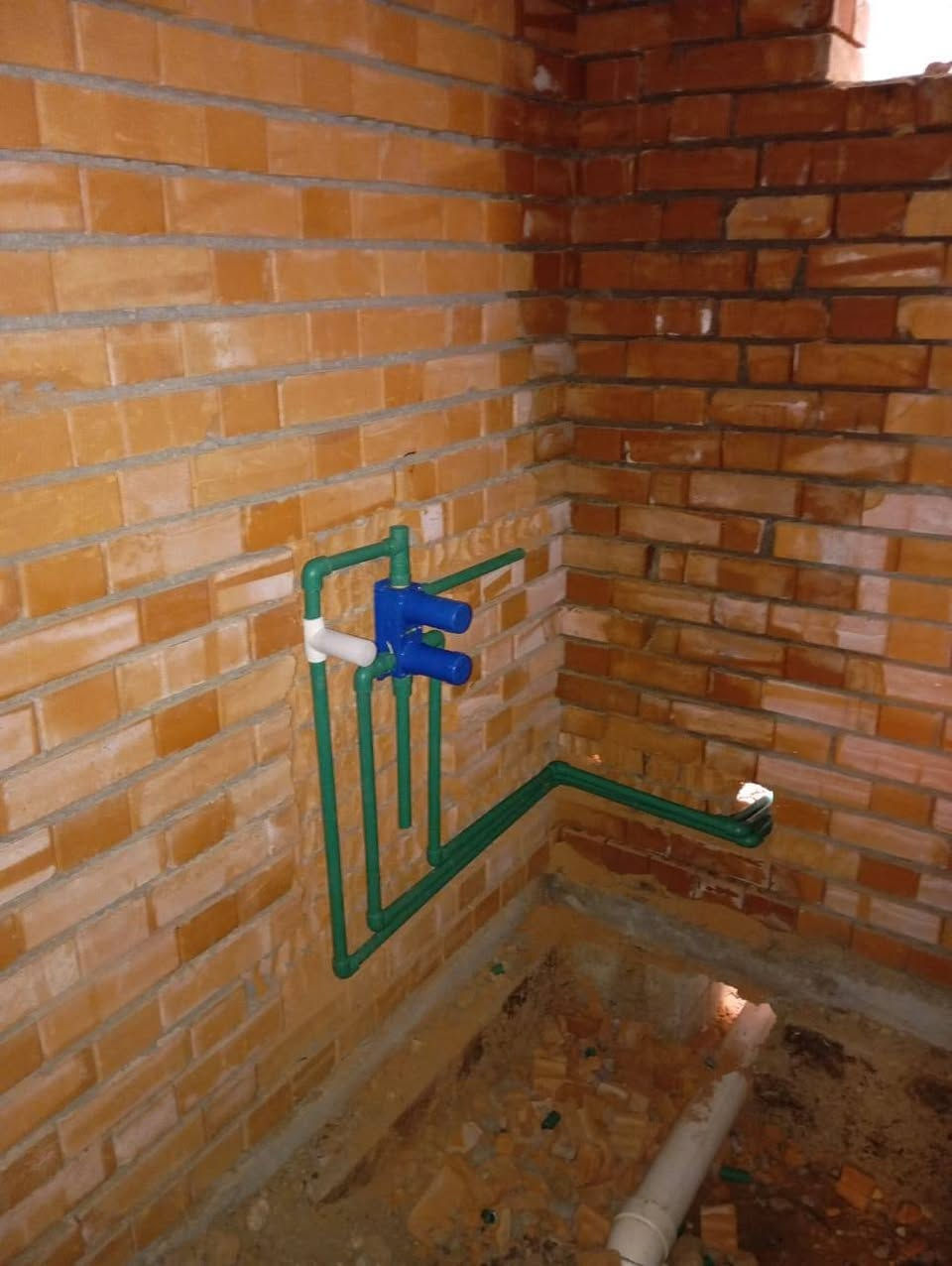 السلام عليكم ورحمة الله وبركاتة
عدنا لكم بكل ما هو جديد 
وبشغل احدث التقنيات 
وبيد ماهره وكادر مضبوط 
للتصال ولاستفسار على الرقم ***********
