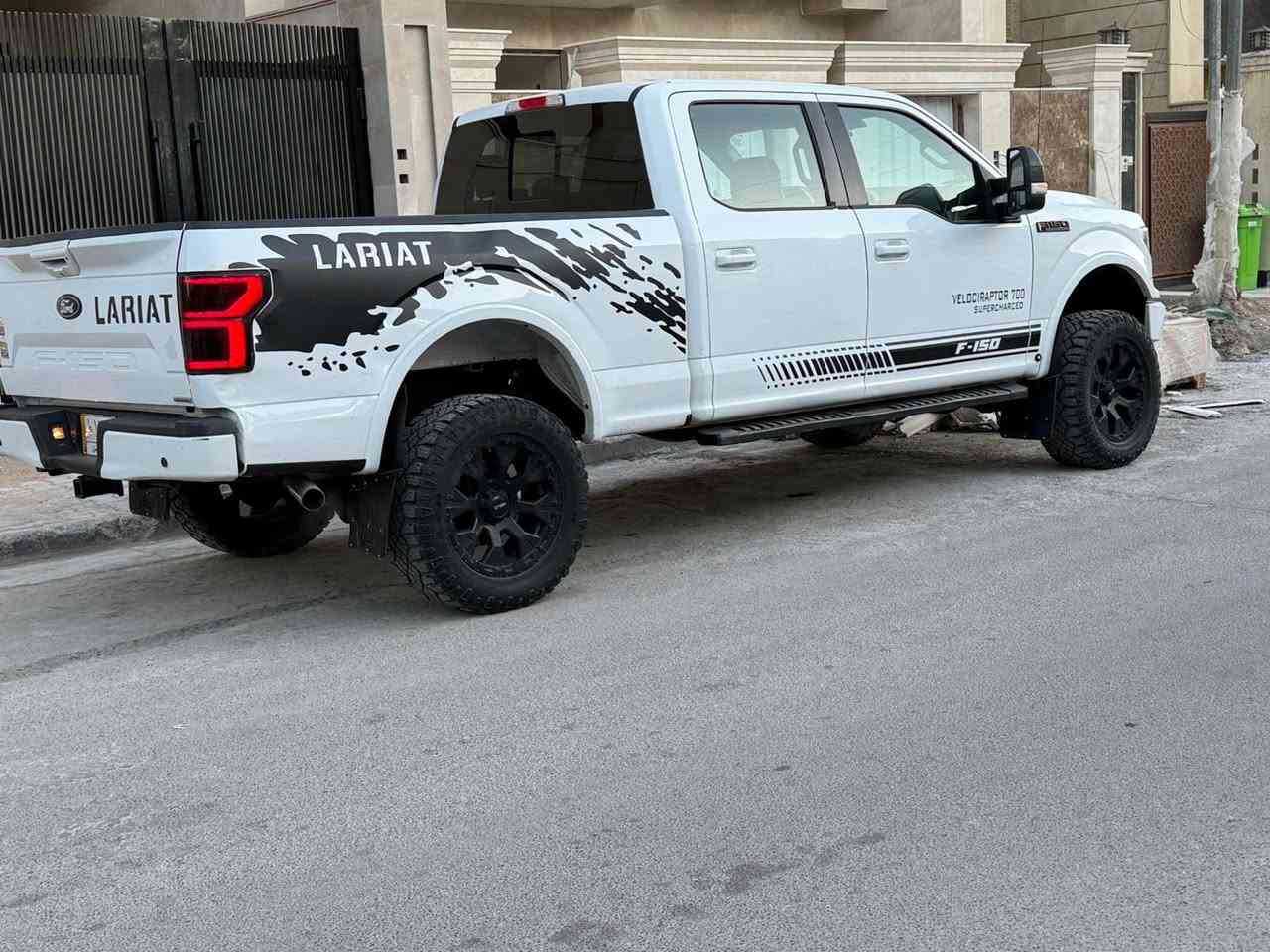 FORD F150  🦅

موديل 2019 مخززززنه ماشيه 31 الفف فقط بحاله الوكاله السياره فول مواصفات لاخيير 
بصمه تشغيل وابواب 🇺🇸
تشغيل عن بعد 🇺🇸
اشاير مري 🇺🇸
لايتات كلله لد 🇺🇸
شاشه كبيره ابل كار بلي🇺🇸
الكير 10 نمر 🇺🇸
مكينه المرغوبه 3.5 توين تيربو 🦅🇺🇸
السياره بانوراما 🇺🇸
ركن ذاتي 🇺🇸
السياره مرفعه ومعلايه من امريكا بلادي 🇺🇸
السعر 255 وبيها مجال للشراي 
مكانها بغداد
***********
