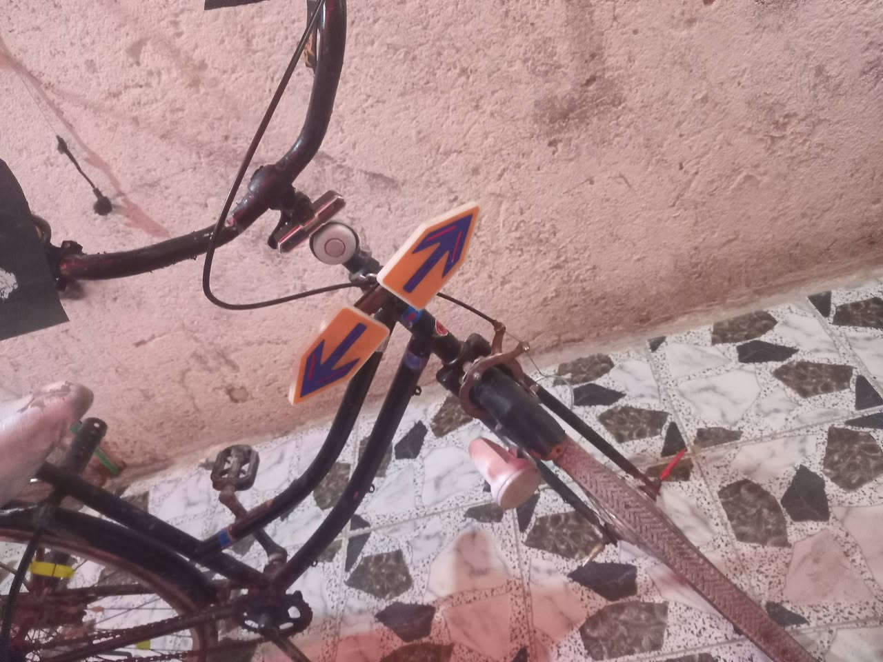 بانسكل ياباني بناتي حجم ٢٦ نظيف السعر ٦٠ وبي مجال  المكان بغداد الشعب الاتصال ***********
