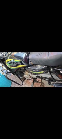 دراجة بوكسر موديل 2021 اوراق كامله اصليه دراجه نضيفه خير من لله ناقصه ...