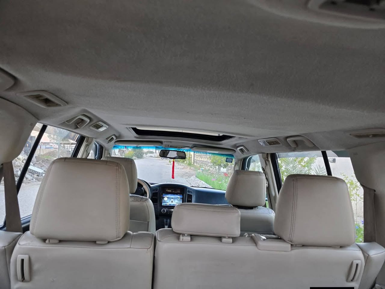 سلام عليكم باجيرو 2008للبيع سياره مكفوله رقمه نكليزي ناصريه مداور ثاني يوم السعر 125 بيه مجال مكاني سماوه   ***********
