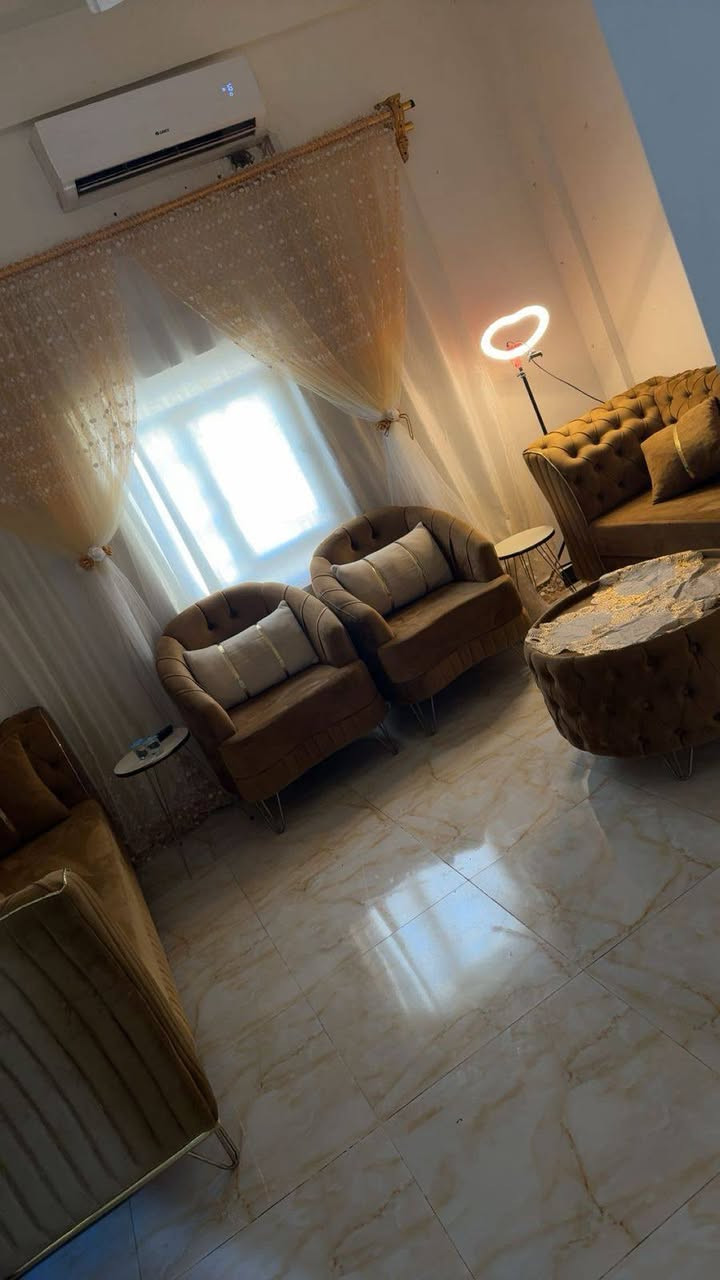 سلام وعليكم قنفات تفصال جدد لا كسر ولا شك سعرهن 800 الف عنواني 
البصره الزبير لستفسار
***********
