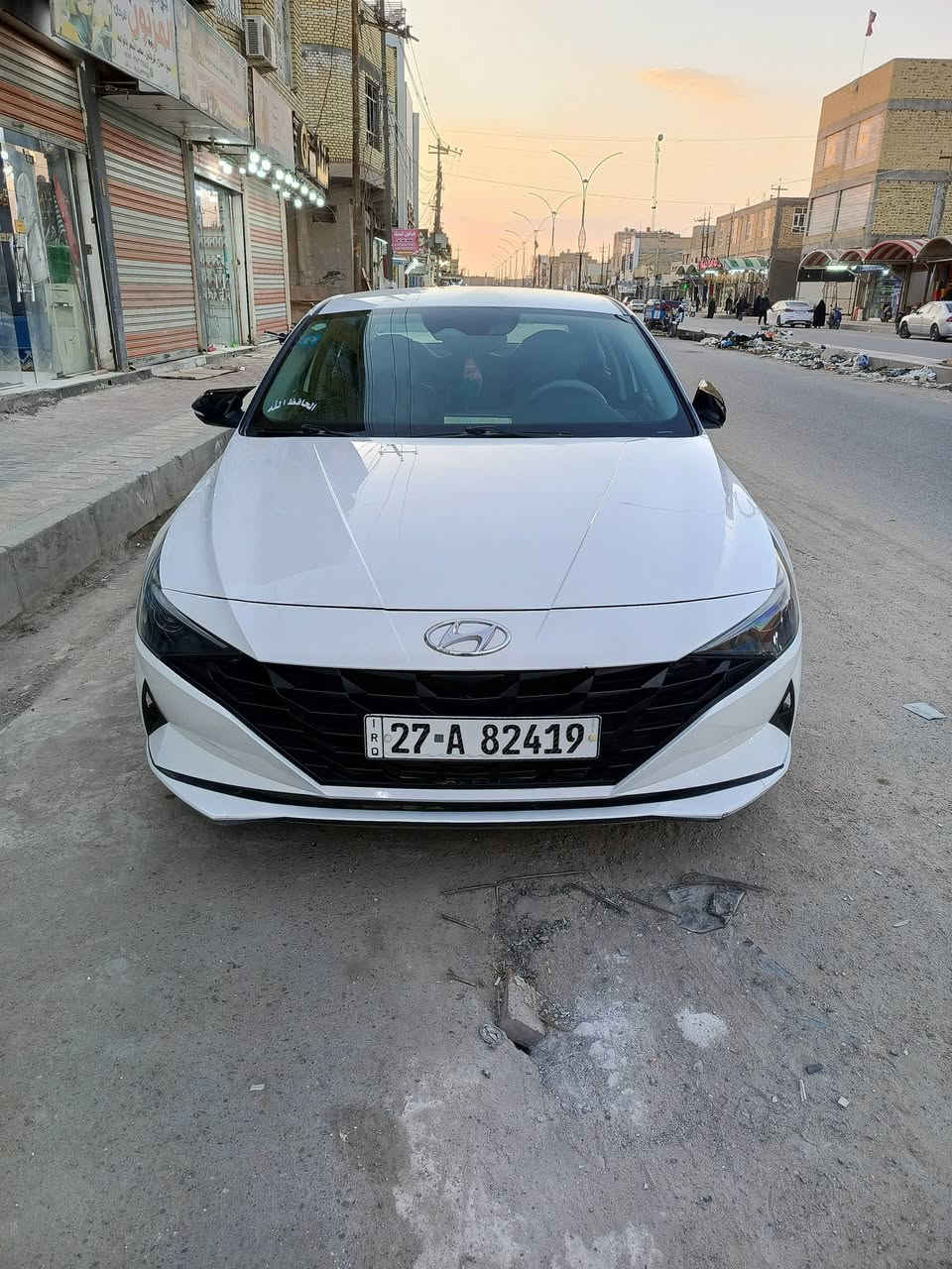 النترا 2023  أمريكي معوقين 
ماشيه 58 آلف
مكفوله من الصبغ والتبديل 
سياره جديده 
العنوان ناصرية المركز 
السعر 165 وبيه مجال 
الاستفسار الاتصال ***********
