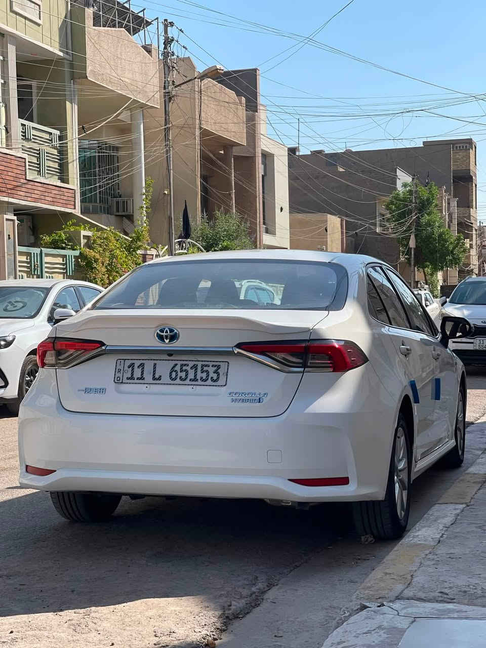 كورلاه هايبرد للبيع كفال عامه 2024 داخل احمر فول سياره ماشيه 52 مكان بغداد حي جهاد ***********
