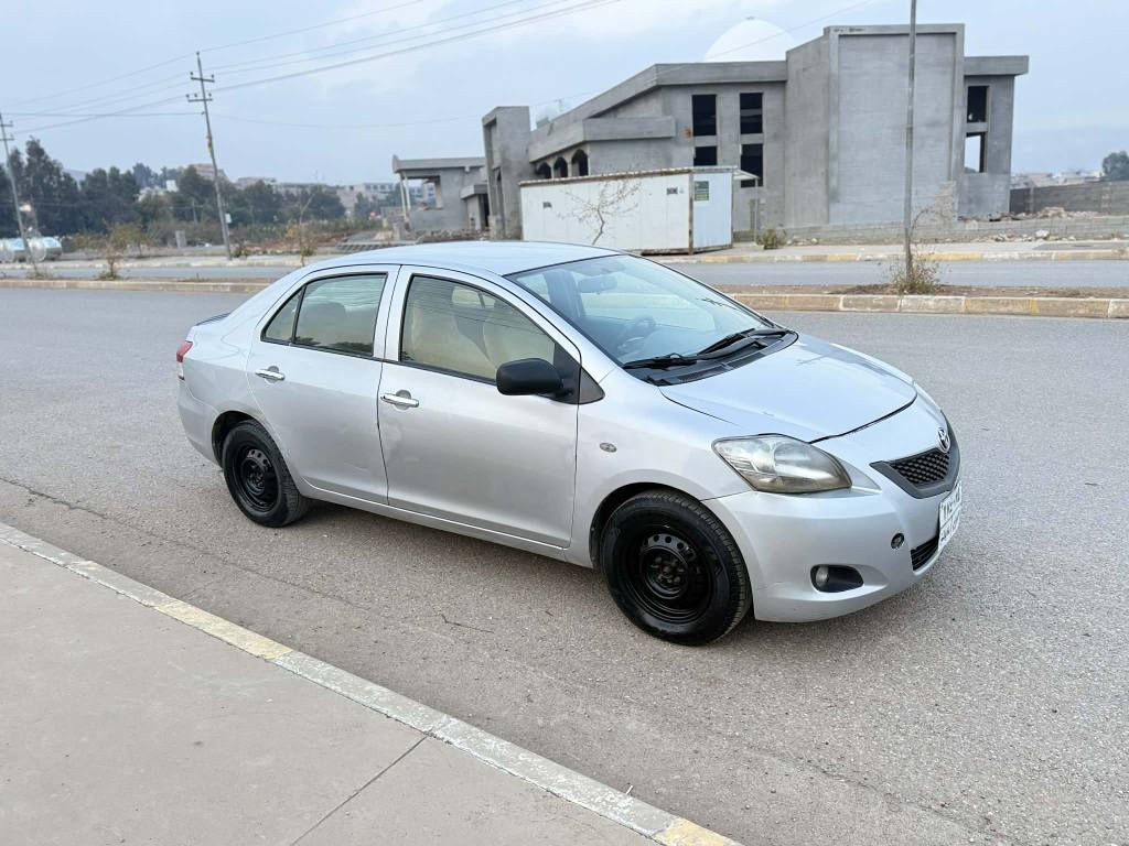 یارس 2012  گێڕ تۆماتیک گێڕ و مەکینە بەشەرت 4 پارچەی بۆیاغە بێ لێدان پێش و پشتی کەپسە کاڵبوونەوەی نیە تایەی نوێیە توند و تۆڵە گشتی بەشەرت   *********** كويسينجاك, أربيل
