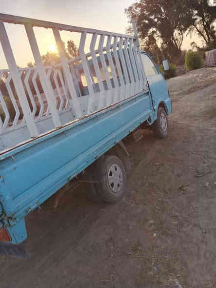 سلام عليكم كيه للبيع موديل 94 مكفوله كفاله عام محرك كير كسن شاصي رقم سود نجف مكان بابل سعر 22 ورقه ‏‪***********‬‏
