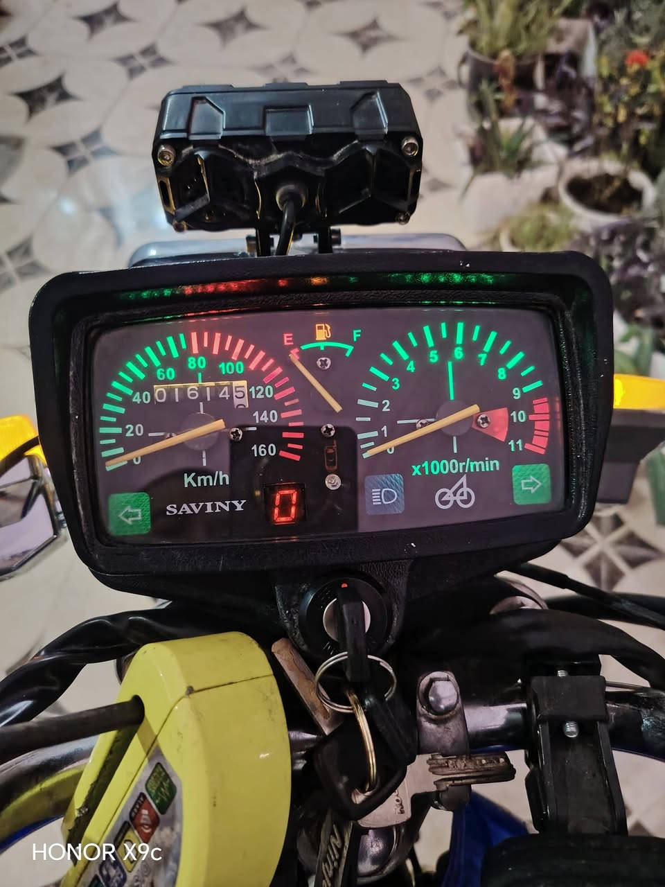 برت موجود ع الفحص...تايرات جديد...عنابر بريك كله جديد..ملقط ..ماشه جديده اصليه...كله تمام مابي اي نقص تجي للبيت تفحص وتشوف عزم نار...محرك وكير كله فول...للتواصل *********** وتس موجود
