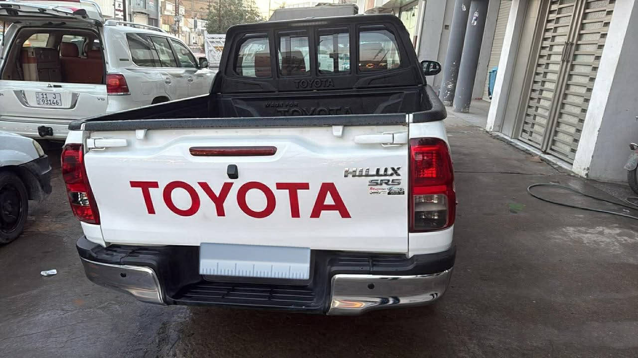 السلام عليكم 
هايلوكس ناصي 
موديل 2019 
اسلندر4
اوتماتيك 
عداد 230.000. كيلو 
السياره جديده  
الاستفسار ***********
