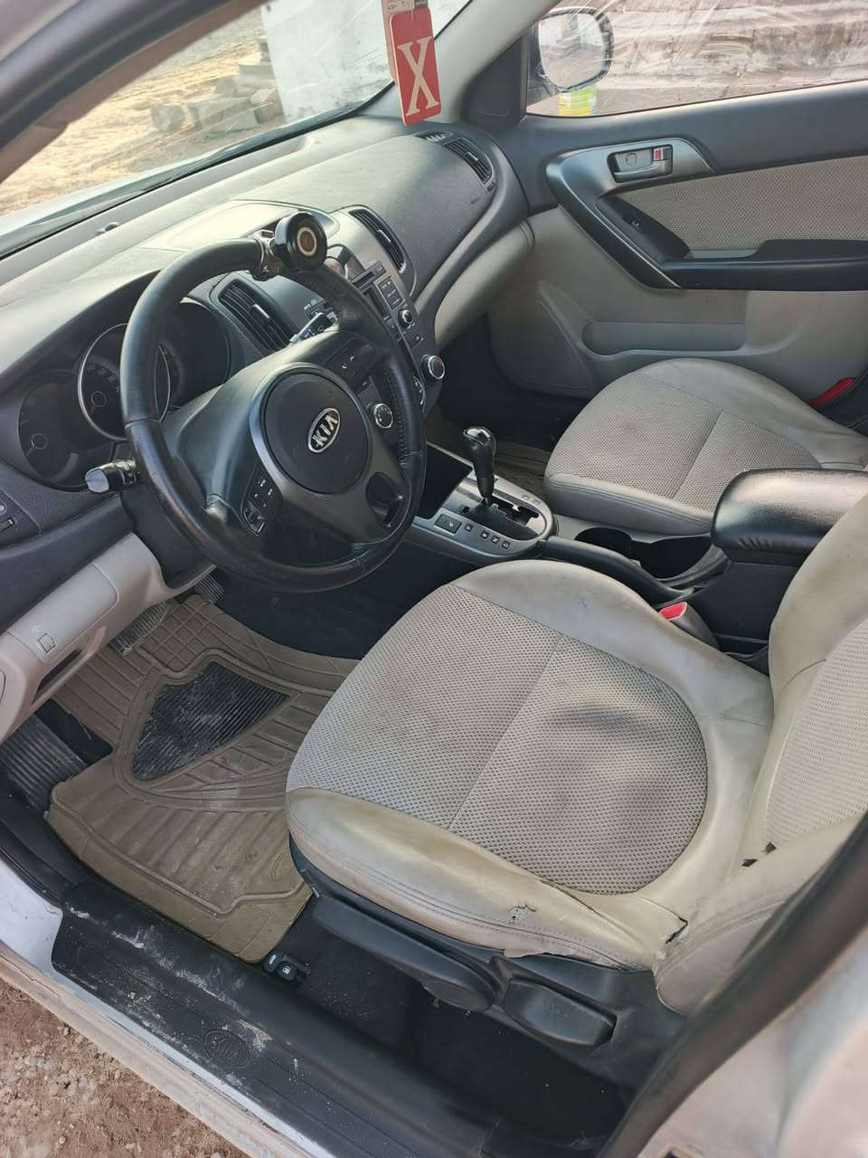 السلام عليكم
كيا سيراتو مديل 10

أدوات بدون لوحات

كير شرط محرك 16 دوش

تبريد تدفى شرط

كهربائيات كلهه شرط

مكان سياره صلاح الدين بيجي

السعر 40 وبيهه مجال

يرهم مراوس بأدوات فقط

للاتصال ***********
***********
