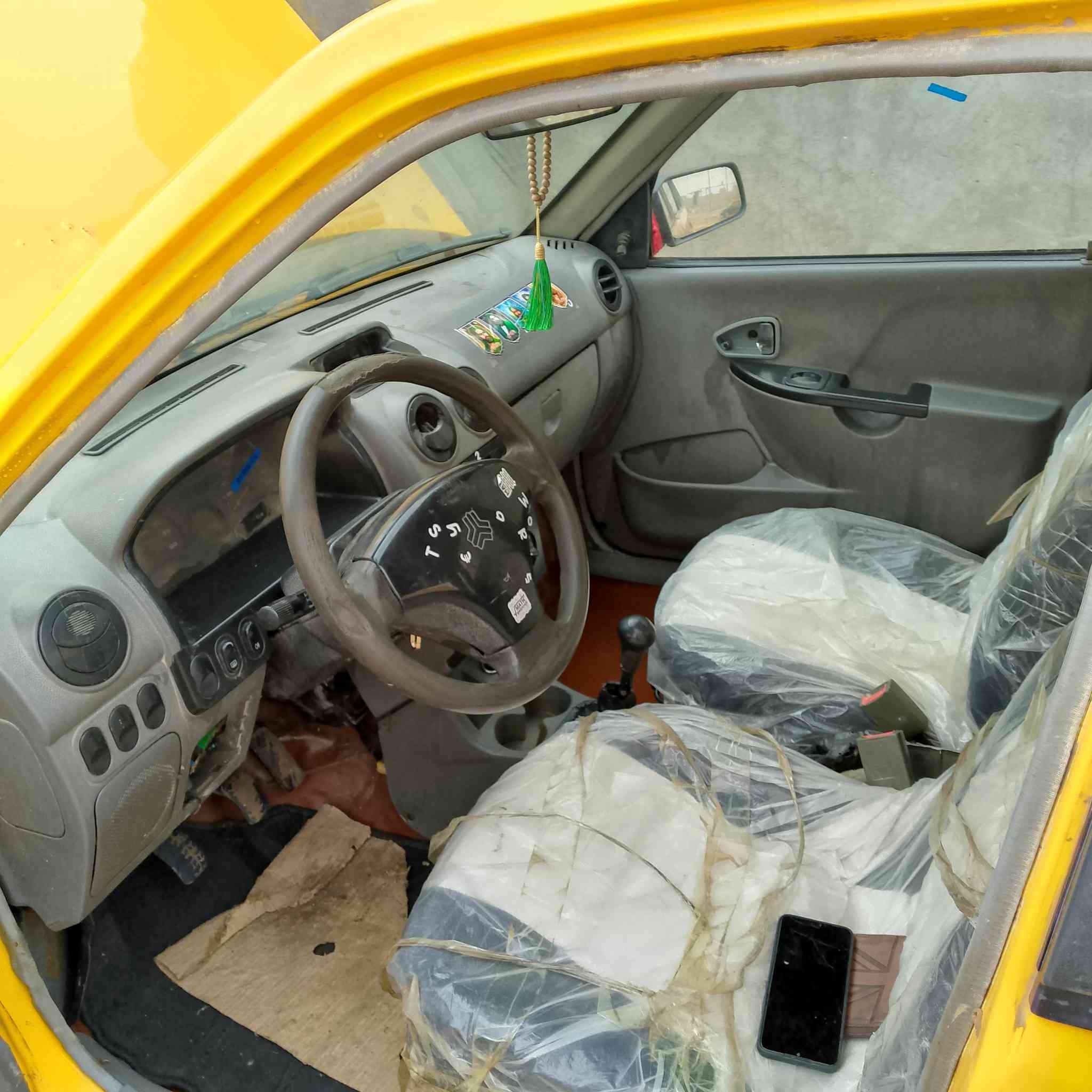 سايبه موديل 12 كهربيات محرك وكير  بل جيس وعدادات كلهن شغالات جديد وماتنقس السعر10وبيها مجال وتكفلك سرقه وعشارين المكان حله***********
