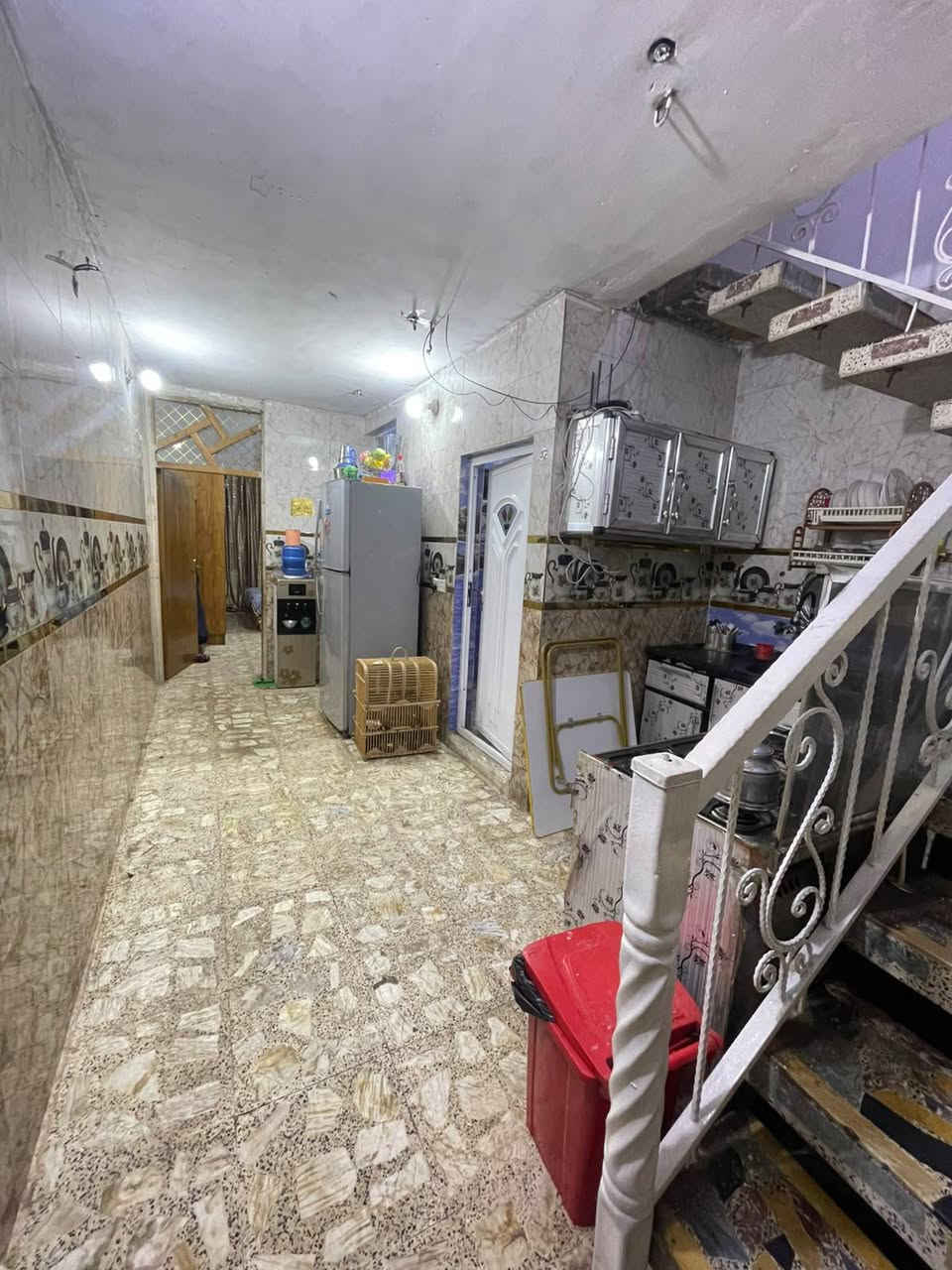 الدار للبيع /
العنوان الشعب شارع الصحة ورة منظمة بدر 
المساحة 75 متر 
السعر خاص للتواصل مع الرقم ***********
