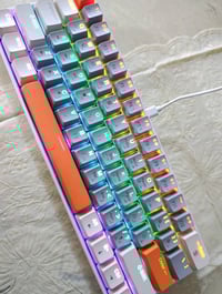 كيبورد ميكانيكي الوان جميلة طول ٢٩سم مع واير ربط بل كيس (تايبسي) طول ا...