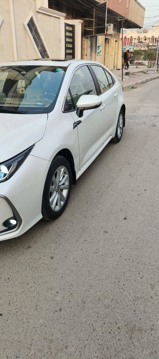 للبيع سيارة تويوتا كورلا 2024
موديل: 2024

سياره بسمي ثاني يوم تحويل 
ستيراد خليجي 
رقم دولي 
المحرك: 1800 سي سي
لايت زنون
تخم تاير
بصمة تشغيل
السيارة باسمي
ما بيها ولا قطرة صبغ، بلاديه
ولا مدعومه 
نظيفة جدًا وحالة الوكالة
السعر قابل للتفاوض للجادين
للتواصل  اتصال
 📞 ***********

مميزات تويوتا كورلا 2024 – محرك 1800
محرك 1800 سي سي اقتصادي وعملي
ناقل حركة أوتوماتيك CVT
بصمة تشغيل بدون مفتاح
لايت زينون + إضاءة نهارية LED
نظام تبريد قعتين
أنظمة أمان كاملة: ABS – VSC – TRC – EBD
وسائد هوائية أمامية وجانبية
نظام الثبات على المنحدرات
تكييف أوتوماتيك قوي
شاشة وسطية متعددة الوسائط
بلوتوث + USB
كاميرا خلفية
مثبت سرعة
مقود كهربائي متعدد الوظائف
نظام ECO لتوفير الوقود
نوافذ ومرايا كهربائية
قفل مركزي + إنذار
تخم تاير
