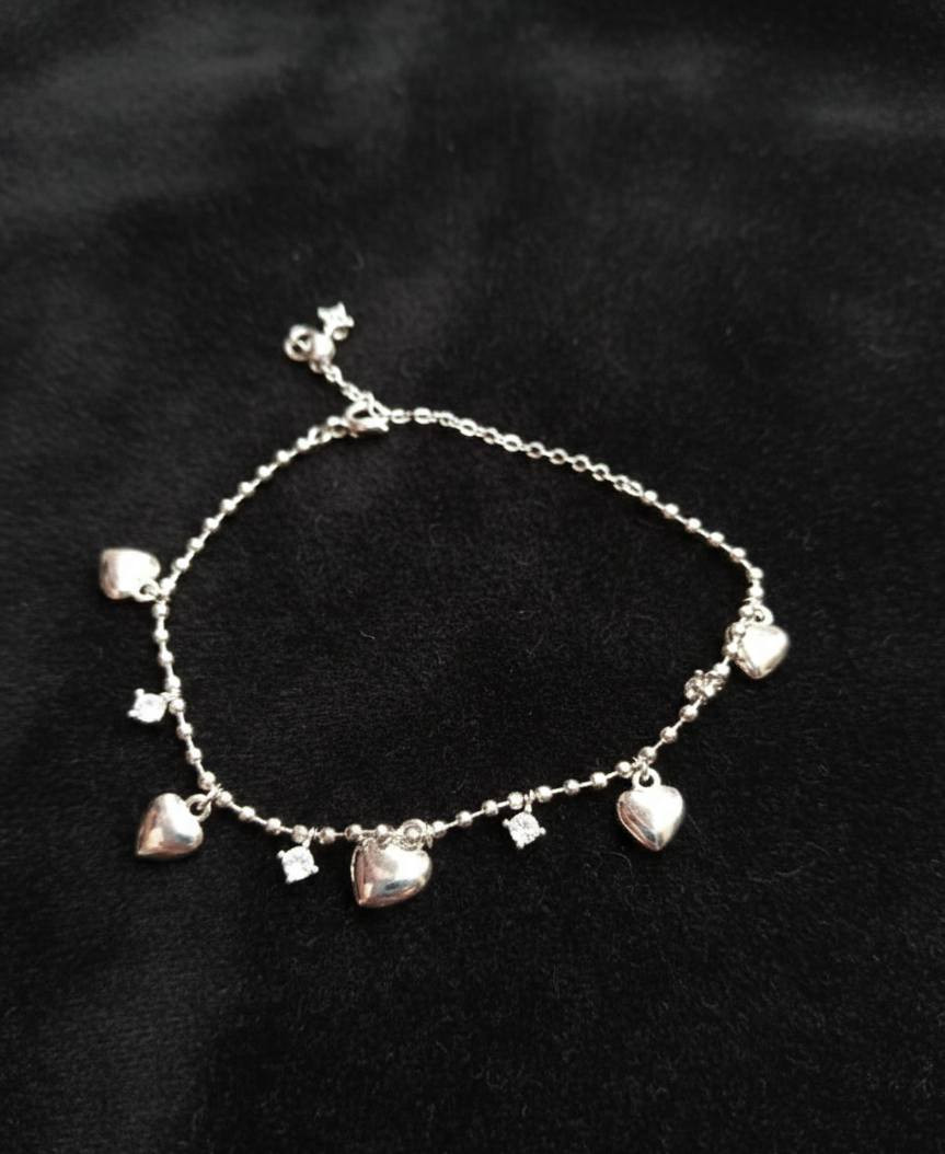 سوارات فضه للبيع عيار 925 توجد خدمه توصيل


**إذا كنت صاحب هذا الإعلان وتريد حذفه لأي سبب، رجاءا أرسل رسالة إلى الدعم الفني**