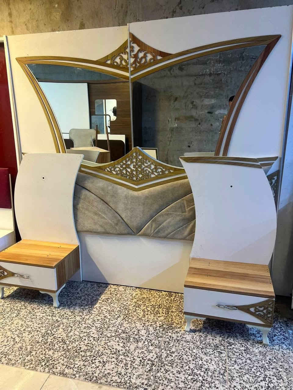 غرفه خمس قطع 
نضام سلايت
السعر 300
مع شد🪛 ونقل 🚚 داخل بغداد مجانآ


**إذا كنت صاحب هذا الإعلان وتريد حذفه لأي سبب، رجاءا أرسل رسالة إلى الدعم الفني**