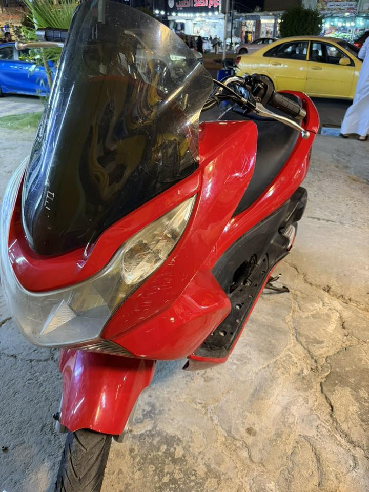 بيسي اكس
حجم  المحرك 150
سعر 850وبيها مجال 
استفسار ***********
