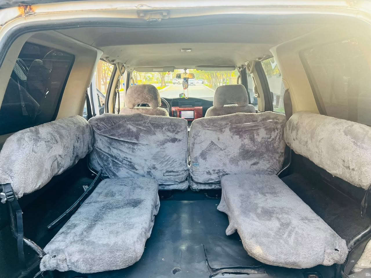 سلاوی خوا لە هموو لایە 
پاترۆڵ سەفاری مۆدێل ٢٠٠٨ ، ساق مزایدەی حکومەت مەکینە ٤٥٠٠ کابریتەر وەکالەی بوو کراوە تەحویل بە شەرت  عام بویاخ  نیە بە عام ایفروشم تەقینوو زەربەو لیدرانی نیە گیروو مەکینەو اکسل بە شەرتی ١٠٠ وەستا تەقەو رەقە ی نیە تسەدری زور تندو توڵە اکسلی بە شەرت مواسەفات ٤ جام کارەباو سەلاجە دیفلوک  سعری ٦٩ گلاو معامەلە گۆڕینەوەش بەشتێ بە دڵم بێ، شوێن کەلار ، ژمارە موبایل ***********
