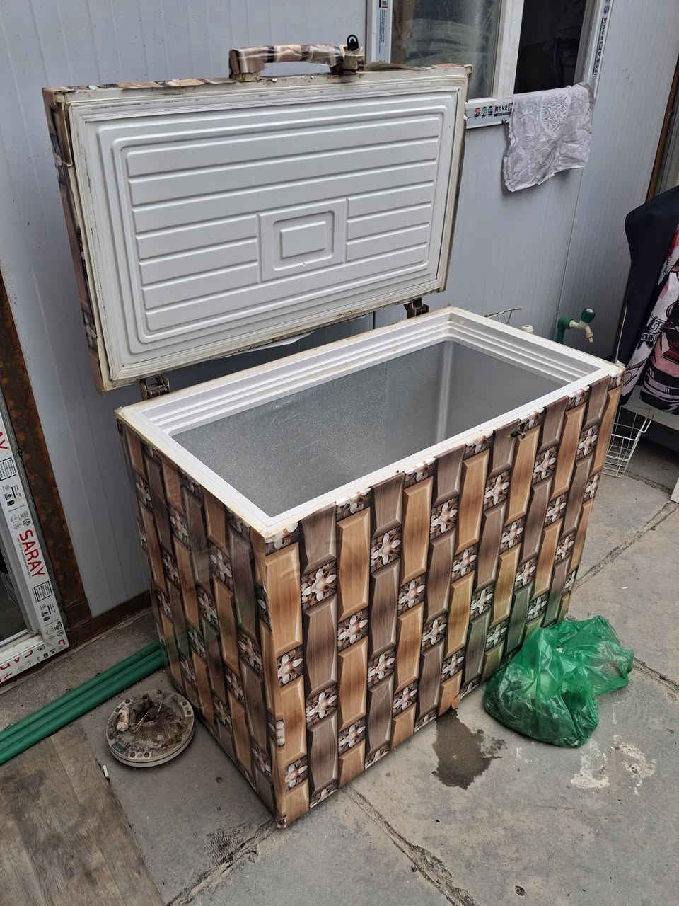 ثلاجه اوتمتيك  عطلان محور اله واحد خارجي سعره ٢٥٠الف حجم ٢٨ قدم
ومجمده نظبفه سعر ٩٠ الف
مكان بغداد شارع حيفا
***********
