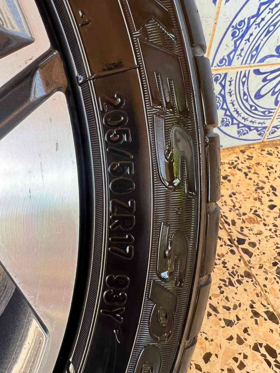 ويل كب 17مع التاير سبير. للبيع للاستفسار الاتصال 
***********
