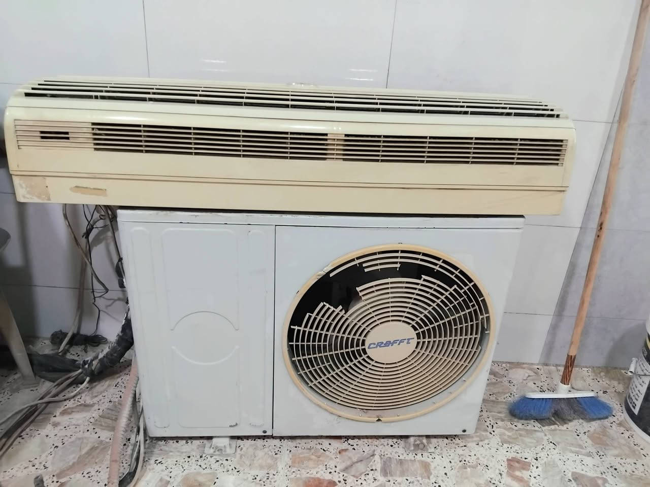 سبلت كرافت باب اول فقط غاز 
السعر ٢٥٠
 ***********

