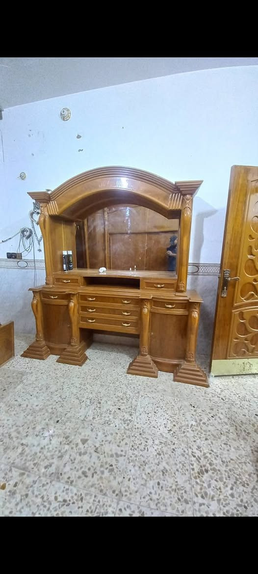 السلام عليكم غرفه ام السته نظافه 95%
***********
