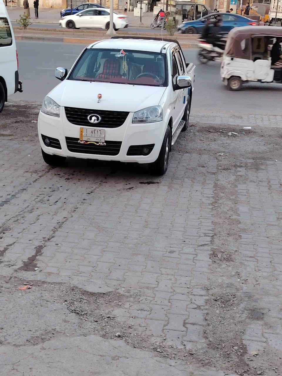 سلام عليكم بيكم كريت ول موديل ٢٠١٣ مكفولة من الضربة والكص والكهربائيات شغالة وضع الشركة والمكينة وضع الشركة والكير وضع الشركة داخل بيه جديد تراي حلو ناعم تخم تاير المكان بغداد
*********** واتساب 
*********** اتصال
