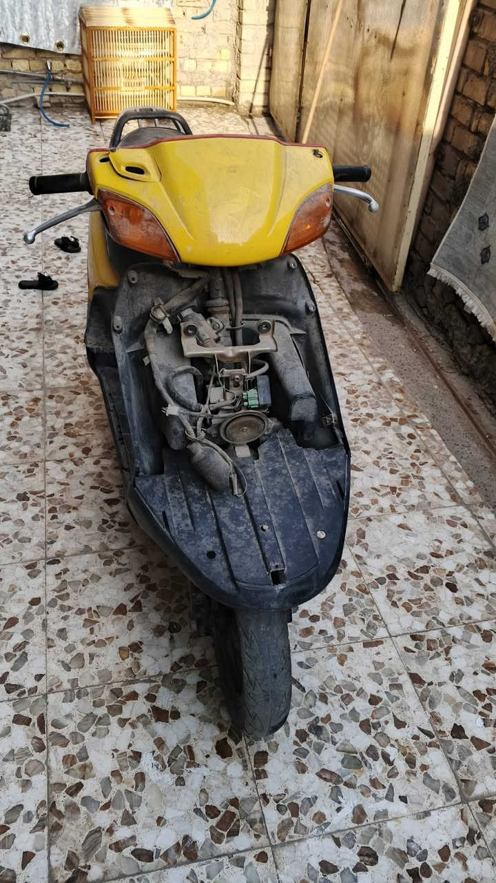 سلام عليكم دراجة سبيسي للبيع متروكه السعر 250 بغداد الشعب شارع الصحه ***********
