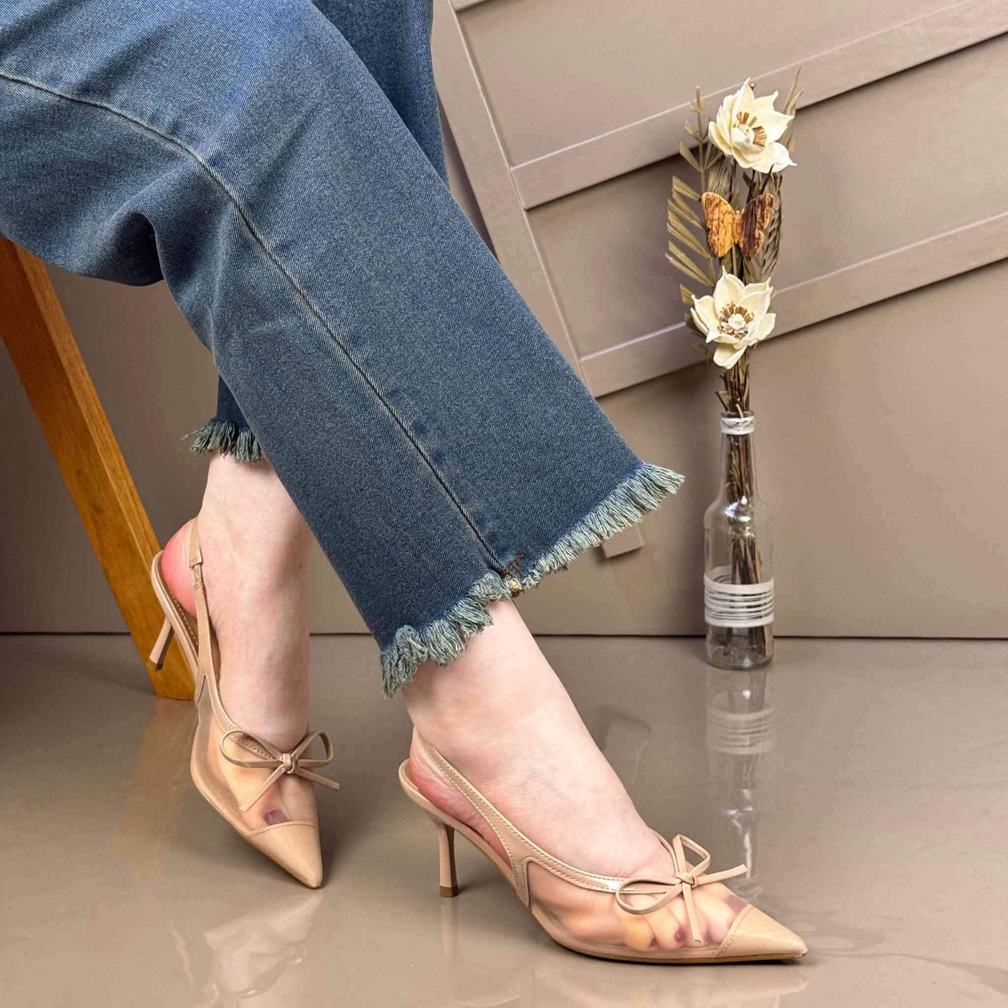 جديد الاصالة 🆕🔥
حذاء نسائي كعب 7 سم كواليتي عالي ✅
دبان طبي خفيف ومريح ( قطعة مميزة وراقية )💯
القياس : ( 37 - 38 - 39 - 40 - 41 ) ❤️
العنوان : الانبار - هيت - الچري - داخل عمارة النشوة


**إذا كنت صاحب هذا الإعلان وتريد حذفه لأي سبب، رجاءا أرسل رسالة إلى الدعم الفني**