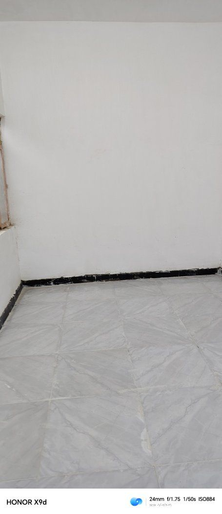 بيت للبيع ويرهم اقصاد مساحه 140م طابو زراعي سند 25 ابيع مستعجل بسعر مناسب
بناء جديد اساس صب بناء بلوك سقف عگاده 
يحتوى البيت على غرفتين وصاله ومطبخ واستقبال مغاسل داخليه و خارجيه 
(ملاحظه الاستقبال بعده هيكل والمغاسل الداخليه  )
الموقع قرب المستشفئ الجديده  خدمات كامله يبعد عن شارع 30 م 
 للتواصل الاتصال على الرقم ***********أو مراسلة  واتساب متوفر
